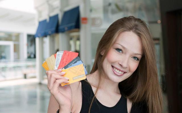 拉卡拉POS机传统出票版：信用卡申请小技巧，知道这些离下卡更近一步